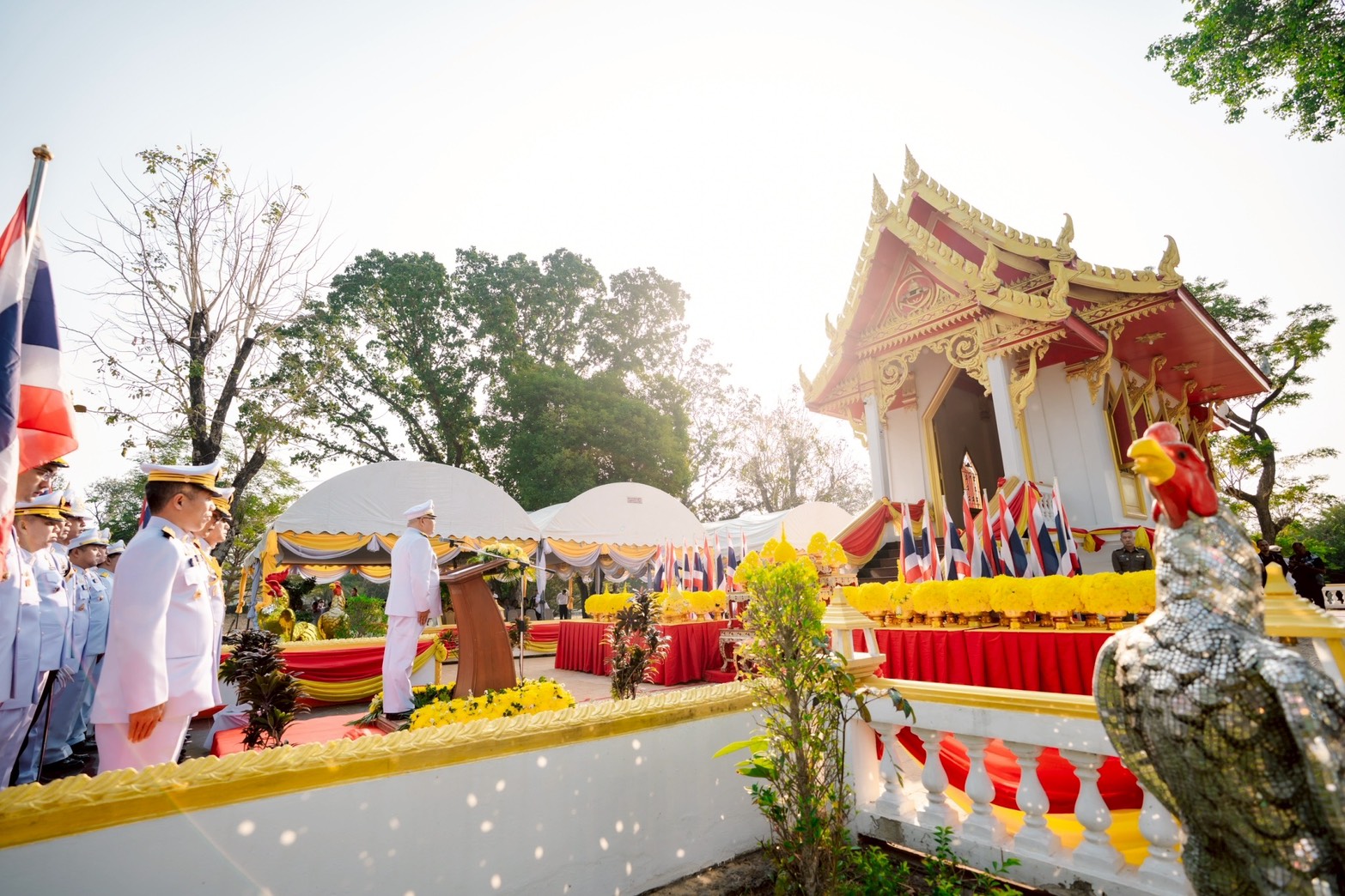 title - วันที่ 18 มกราคม 2569 นายวิทูล ปฏิรูปที่ดินจังหวัดปราจีนบุรี มอบหมายให้ ข้าราชการ  และเจ้าหน้าที่ ส.ป.ก.ปราจีนบุรี เข้าร่วมพิธี วางพานพุ่มถวายสักการะ ศาลสมเด็จพระนเรศวรมหาราช เนื่องในวันยุทธหัตถีของสมเด็จพระนเรศวรมหาราช